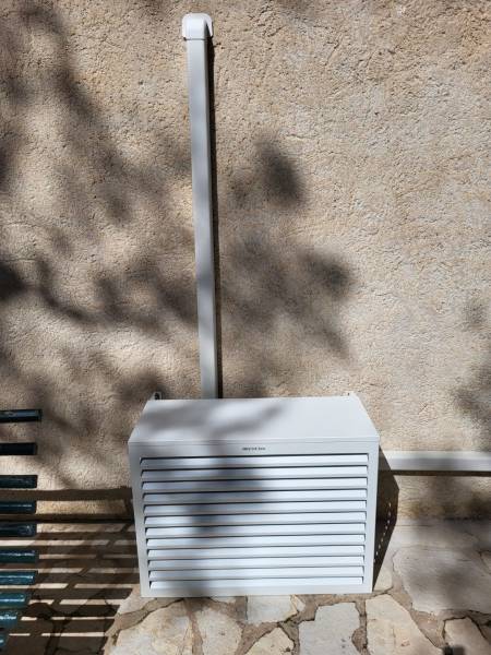 cache clim groupe exterieur climatisation frejus 